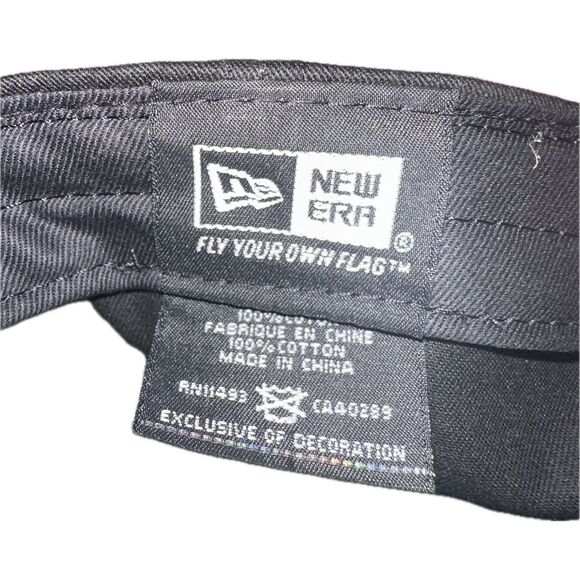 Comicon Comics Niagara Falls Black New Era Adjustable Strap Back Hat Cap 9Forty - Picture 2 of 7